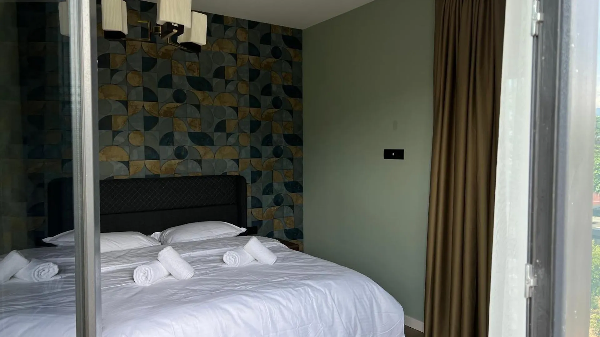 Feel Georgia - Private Villa With Pool , Garden, Bbq & Summer Kitchen In Batumi