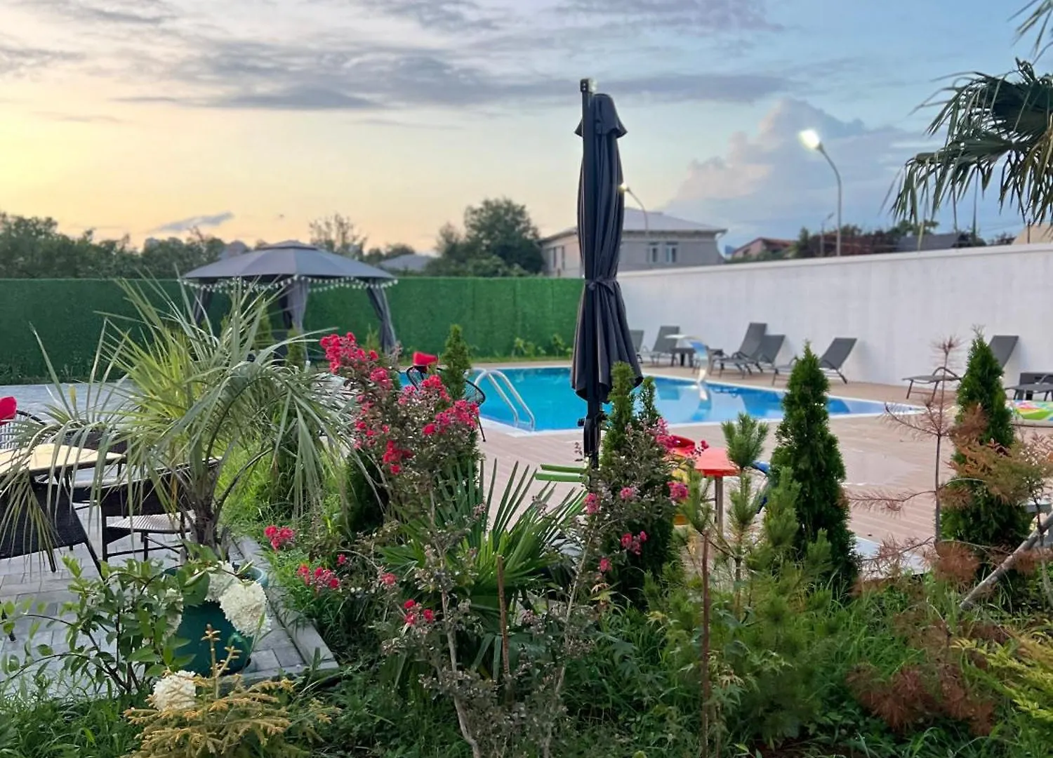 Feel Georgia - Private Villa With Pool , Garden, Bbq & Summer Kitchen In Batumi