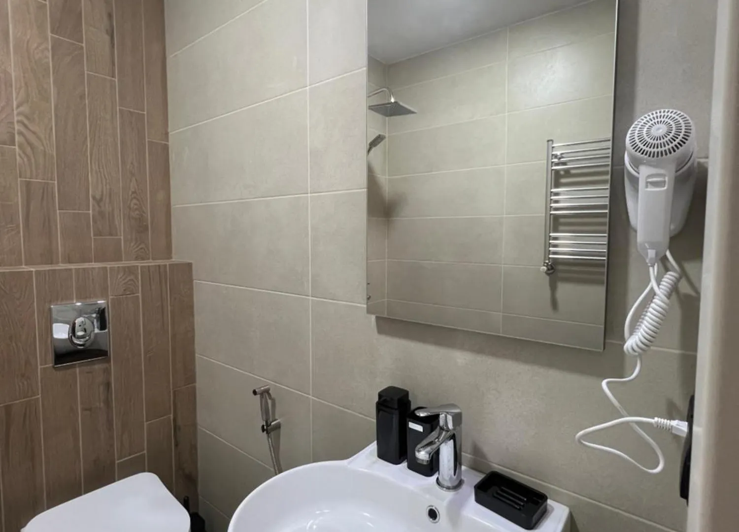 Feel Georgia - Private Villa With Pool , Garden, Bbq & Summer Kitchen In Batum Gürcistan
