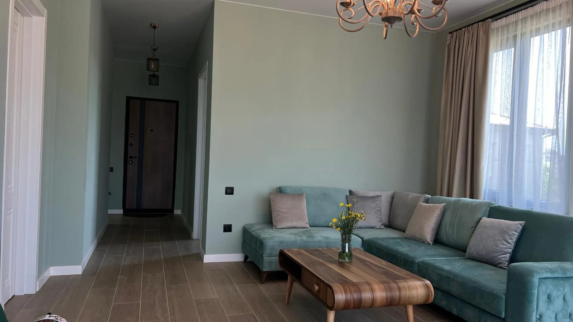 Feel Georgia - Private Villa With Pool , Garden, Bbq & Summer Kitchen In Batum