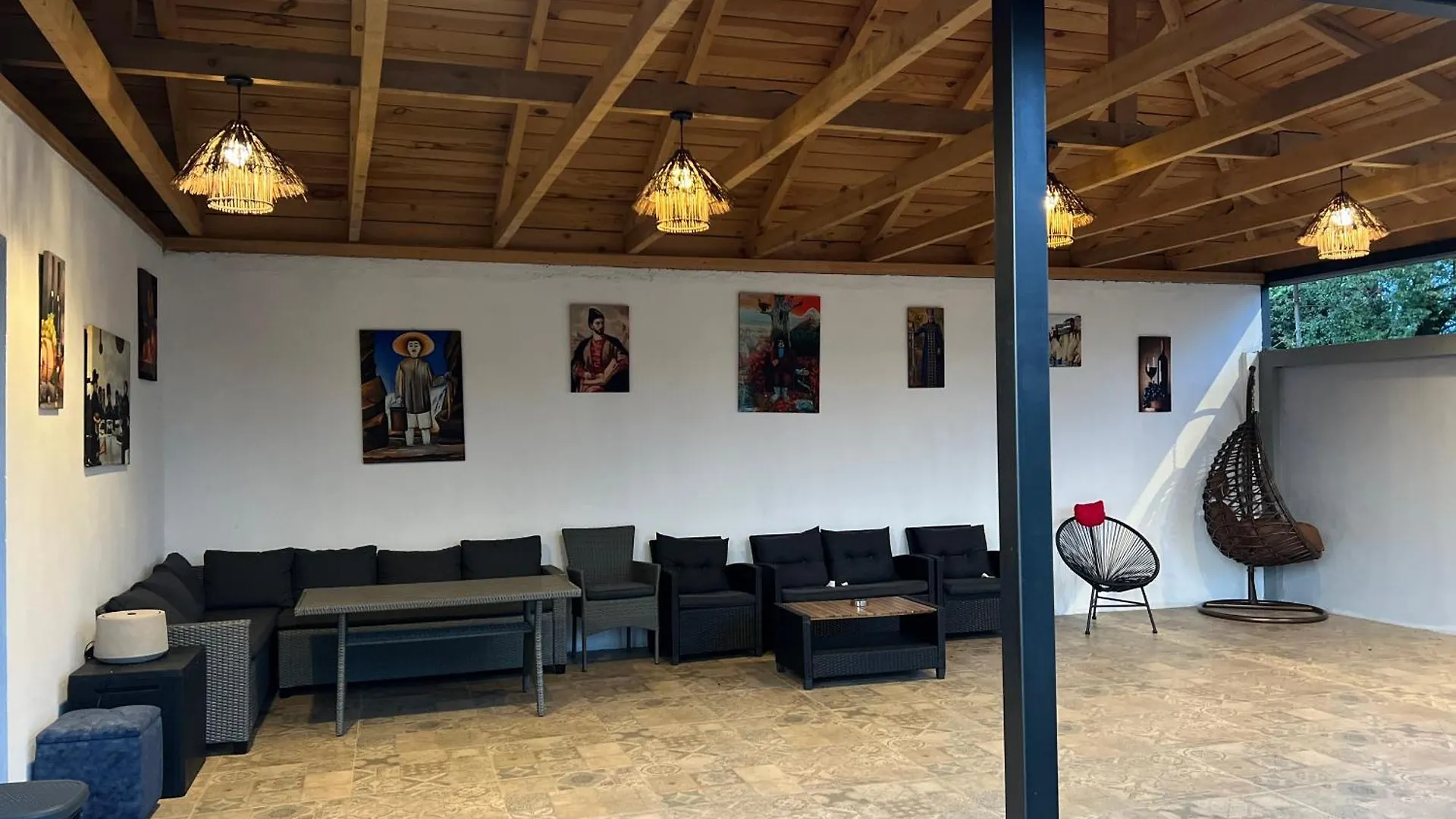 Feel Georgia - Private Villa With Pool , Garden, Bbq & Summer Kitchen In Batum